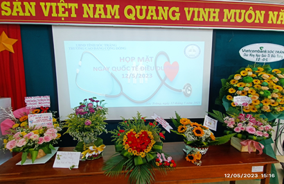 KHOA Y DƯỢC TỔ CHỨC HỌP MẶT CHÀO MỪNG NGÀY QUỐC TẾ ĐIỀU DƯỠNG 12/5 TÔN VINH ĐÓNG GÓP THẦM LẶNG, CAO CẢ CHO SỰ NGHIỆP CHĂM SÓC, BẢO VỆ SỨC KHỎE CỘNG ĐỒNG