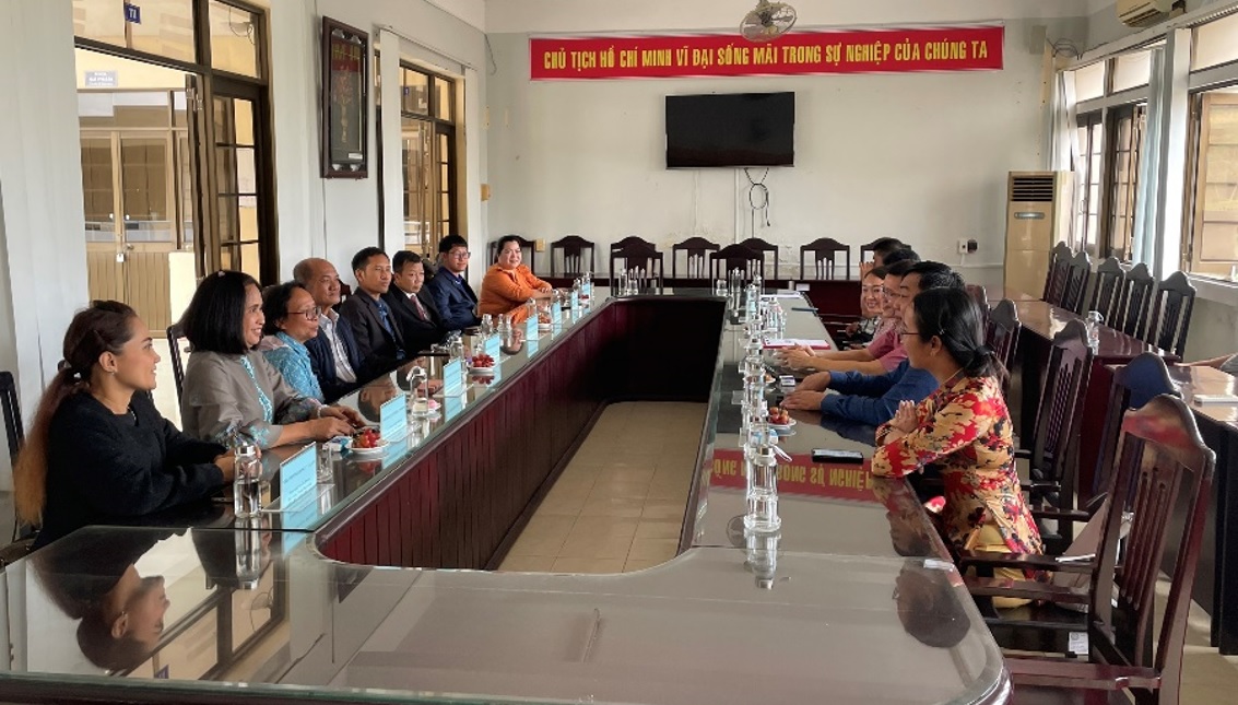 TIẾP VÀ LÀM VIỆC VỚI ĐOÀN KHÁCH THÁI LAN